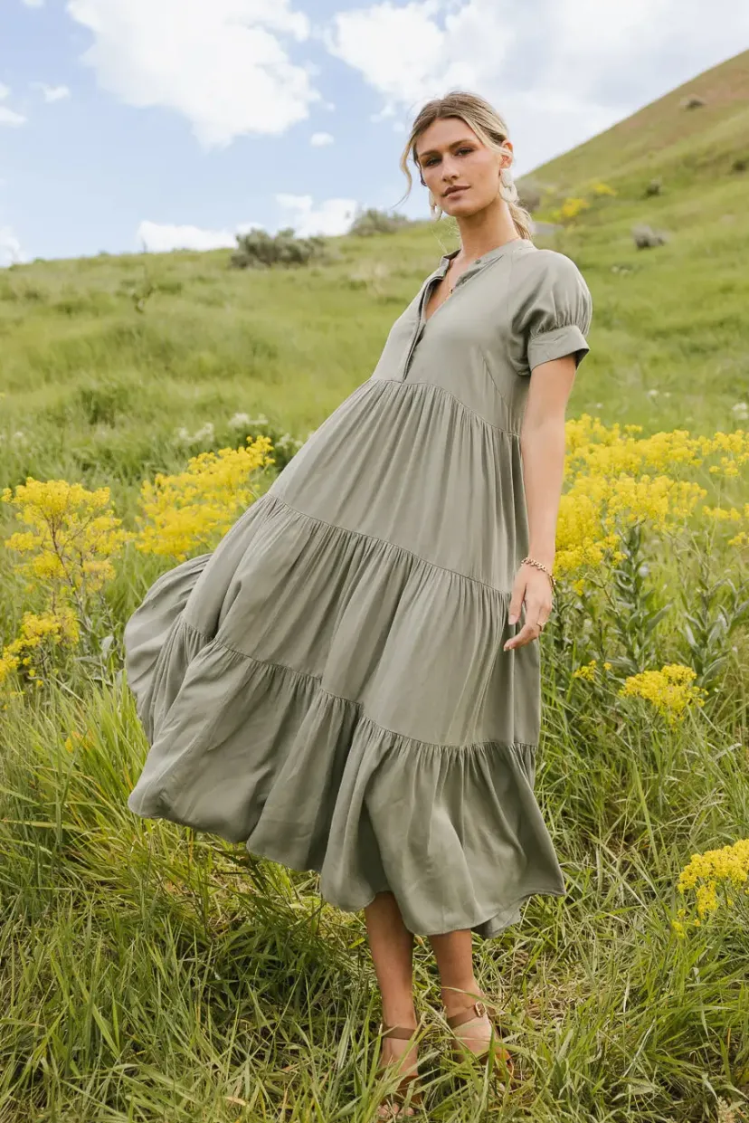 Dresses | Midi Dresses>Bohme Amanda Tiered Dress in Sage