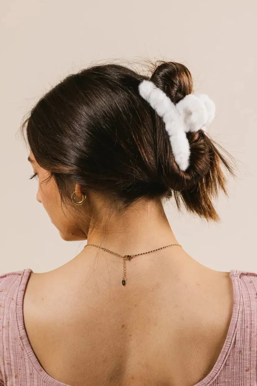 Hair Accessories>Bohme Fuzzy Claw Clip in Cream