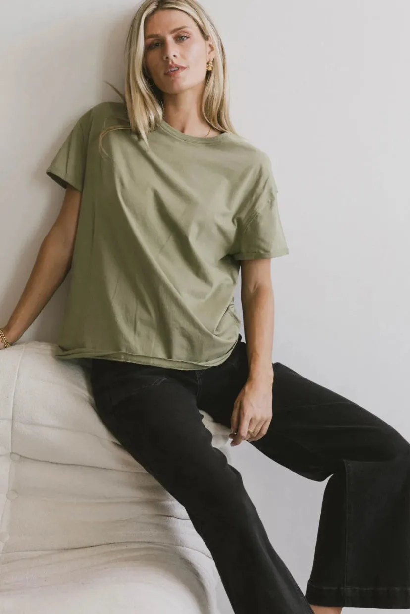 Tops | Essentials>Bohme Gunner Basic Tee in Light Olive Lightolive