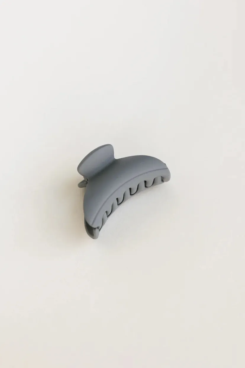 Hair Accessories>Bohme Matte Claw Clip in Blue