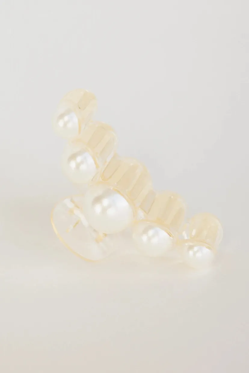 Hair Accessories>Bohme Oversized Pearl Claw Clip in Large White