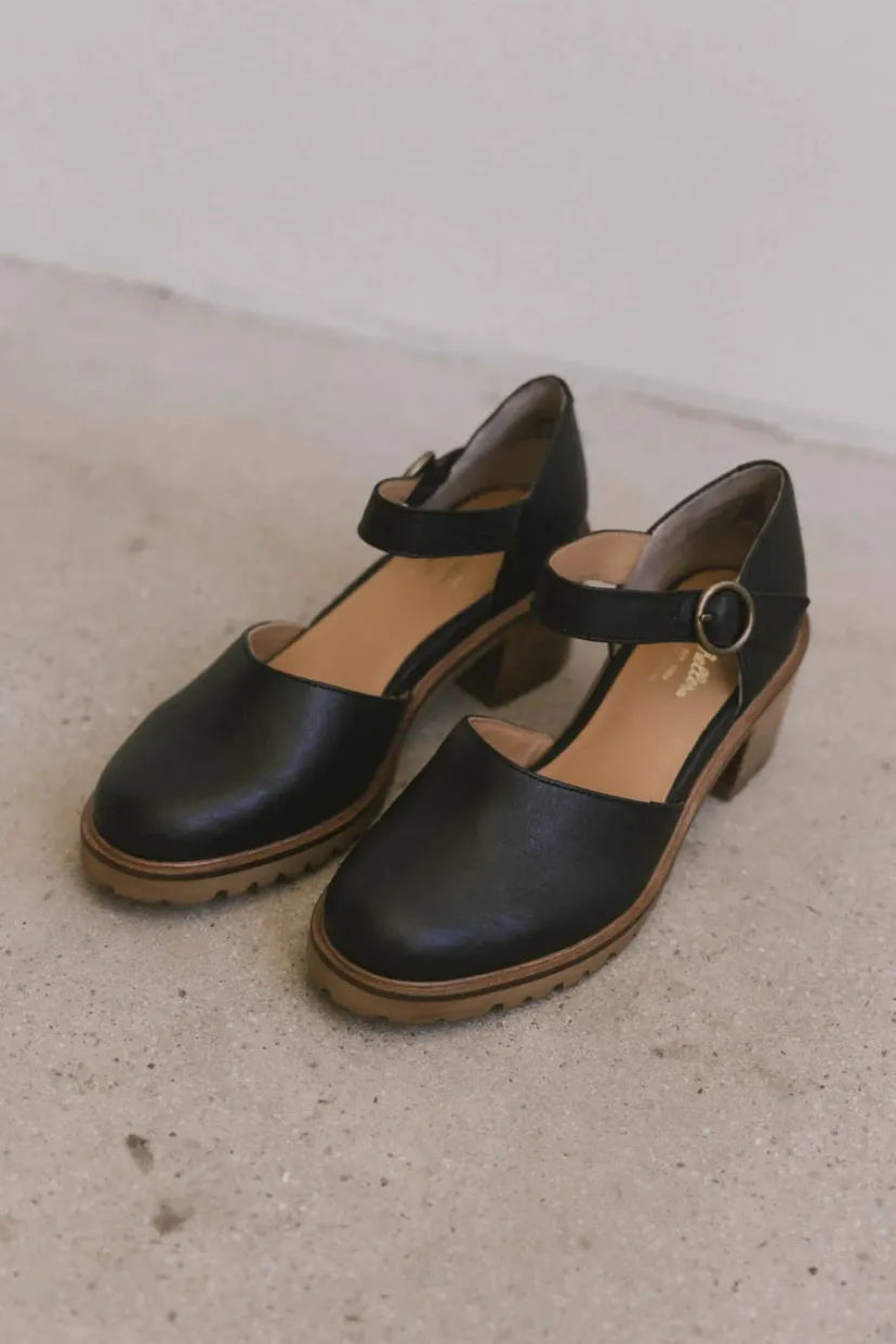 Shoes>Bohme Seychelles Lock and Key Heel in Black