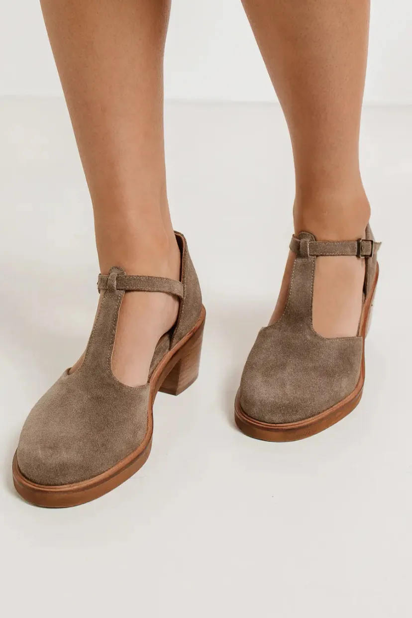 Shoes>Bohme Seychelles Soulmate Suede Heels Taupe