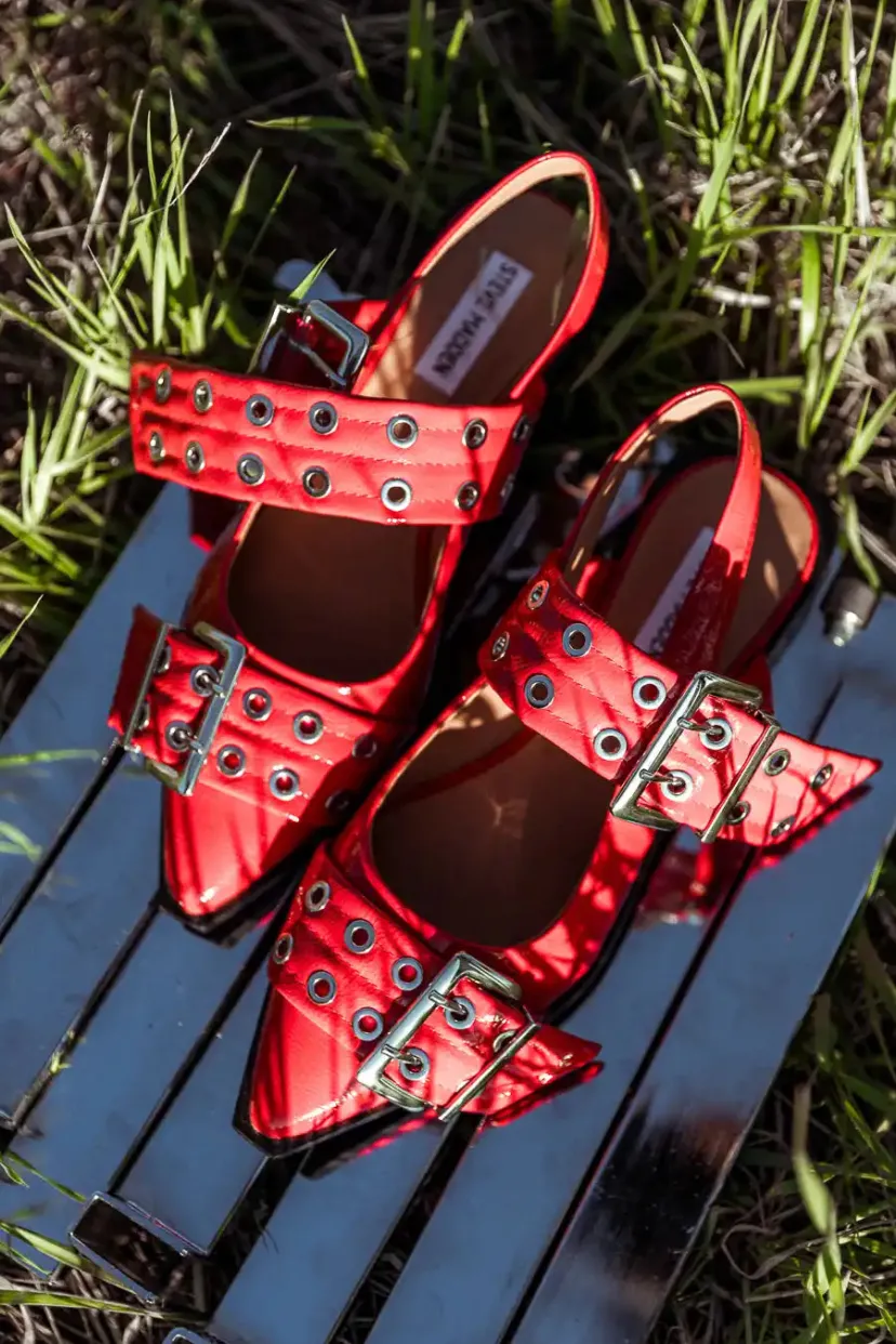 Shoes>Bohme Steve Madden Graya Flats in Red